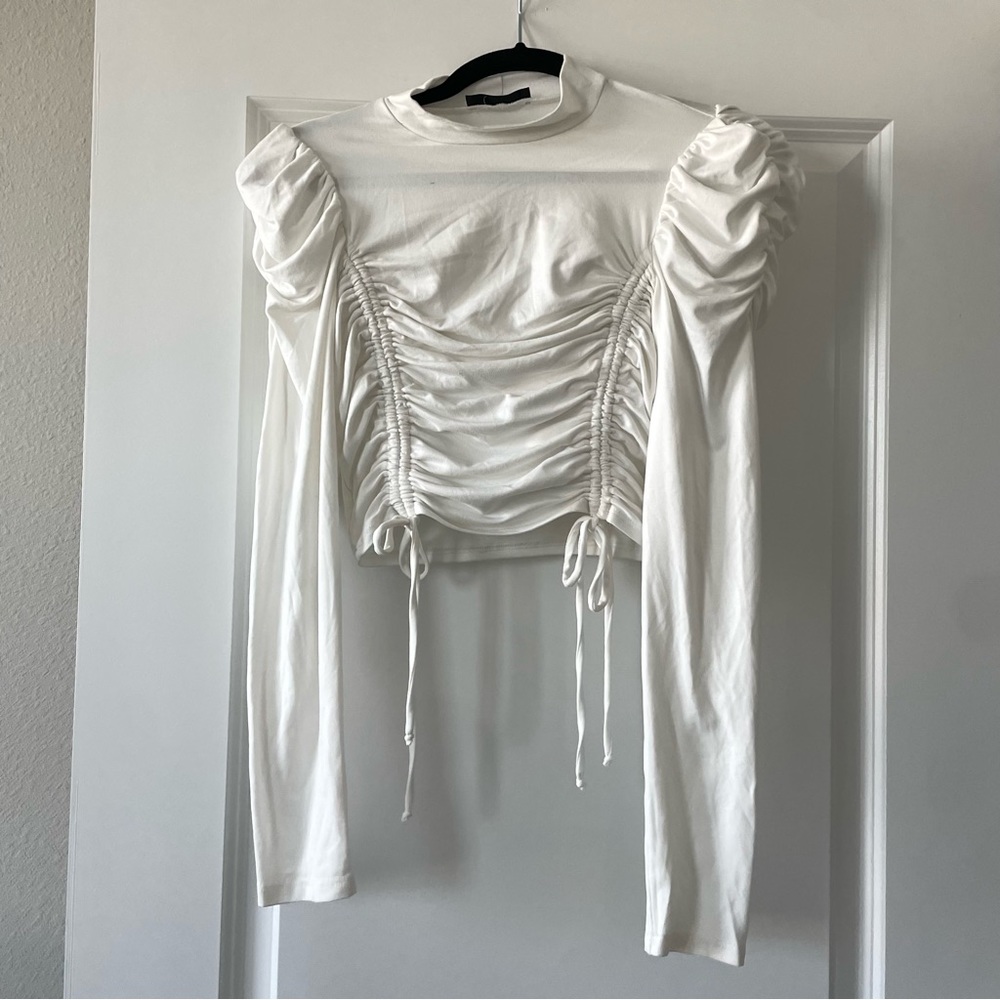 Puff sleeve ruched crop top
